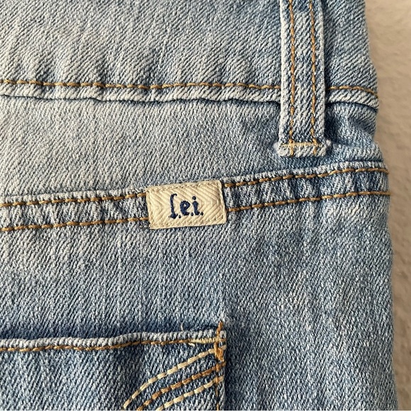 VTG L.E.I. Ashley Low Rise Micro Mini Shorts Junior 7 Light Wash Embroidered Y2K - Picture 12 of 15